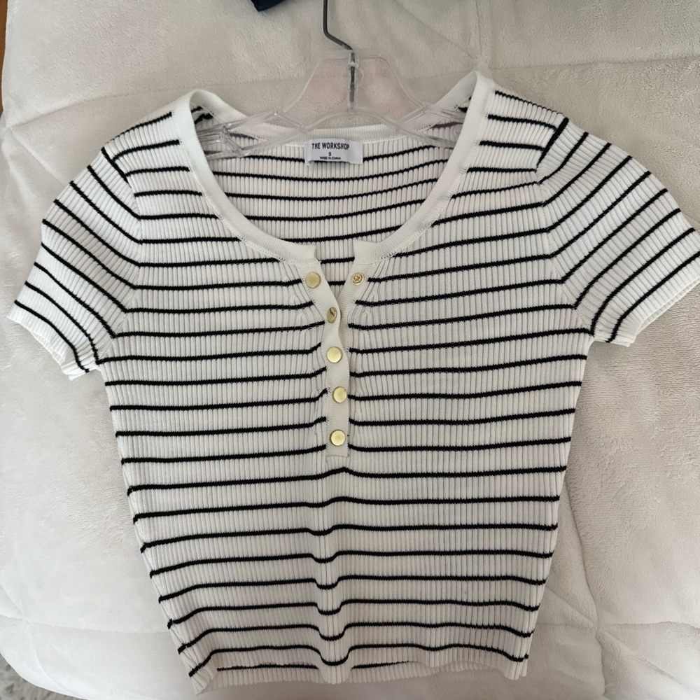 Workshop Republic Clothing Women's Black and White Striped Tee